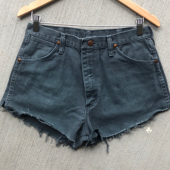 90'S WRANGLER 13MWZNG OLIVE GREEN CUTOFFS. SZ 32 - Picture 5 of 6